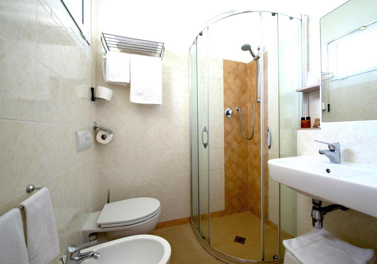 צ'סנטיקו Hotel Baltic מראה חיצוני תמונה