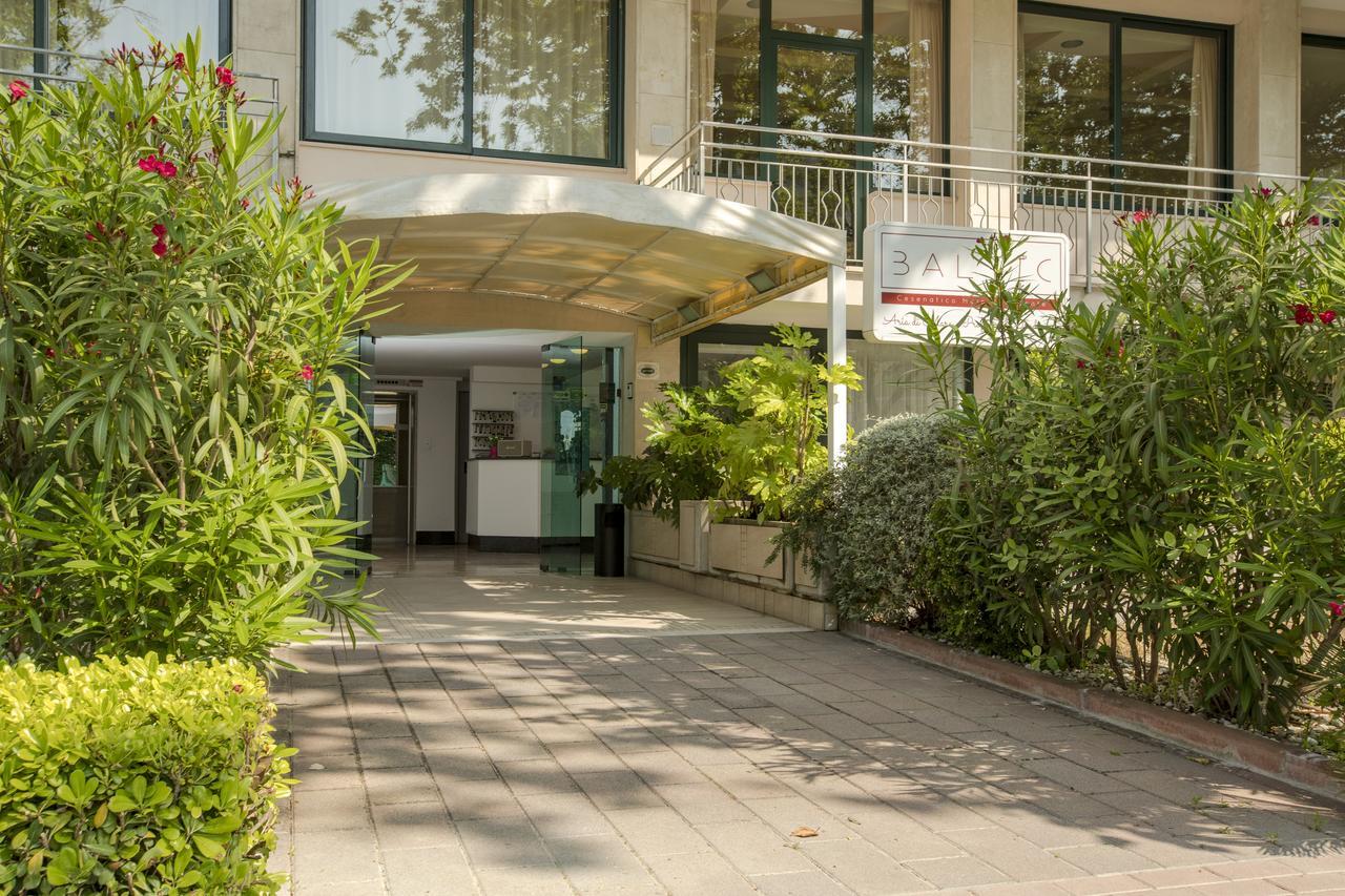 צ'סנטיקו Hotel Baltic מראה חיצוני תמונה